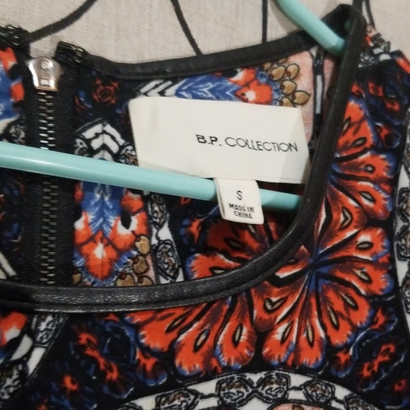 B.P Collection Dress - Picture 2 of 4